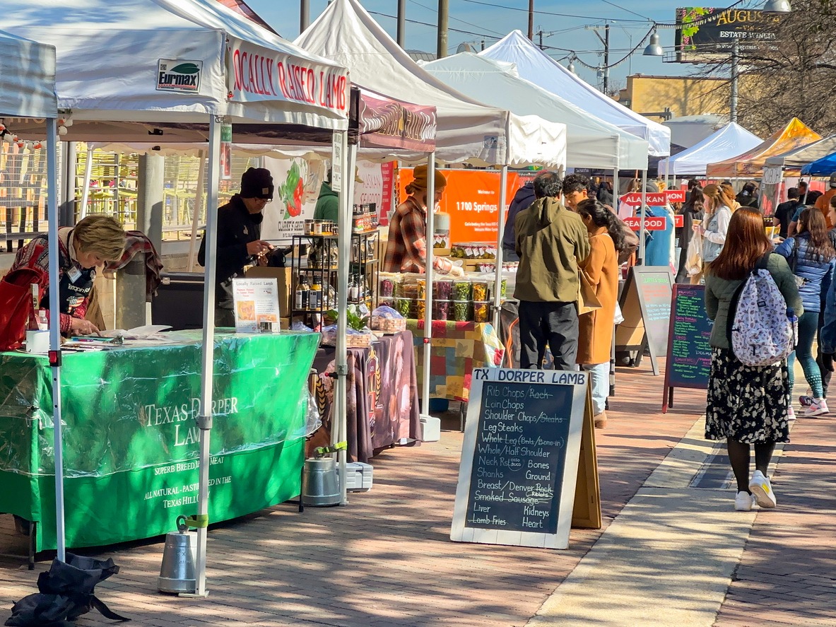San Antonio’s Morning Markets & Smoothie Staples