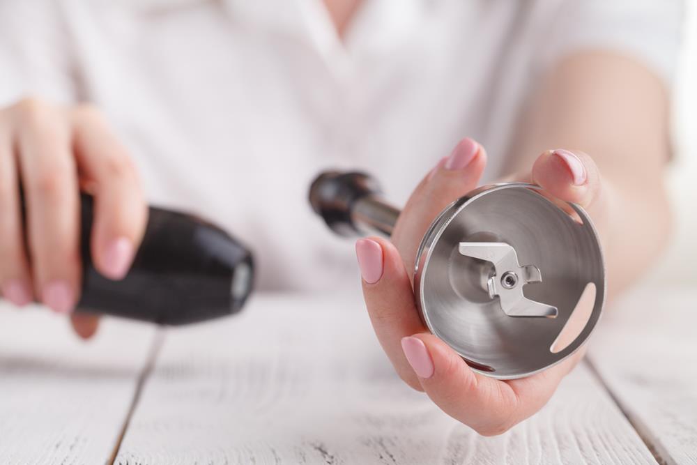 Disassemble the Blender