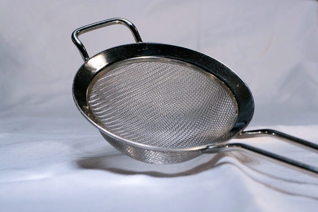 Mesh Strainers for Separation